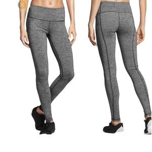 VICTORIA SECRET Sport Knockout Heather Gray Leggings Size M